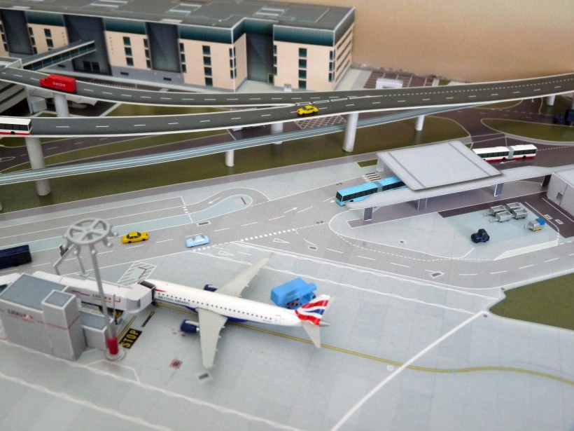 003_LHR_No Point Airport_preview.JPG