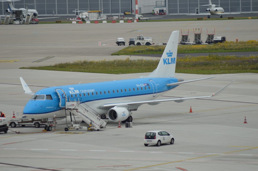 KLM_E170.jpg